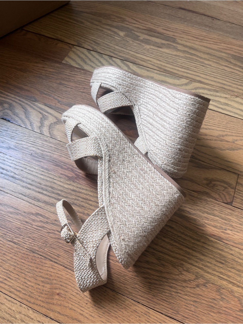 Soda Beige Woven Ankle-Strap Wedge Sandals 8.5 - Picture 6 of 6